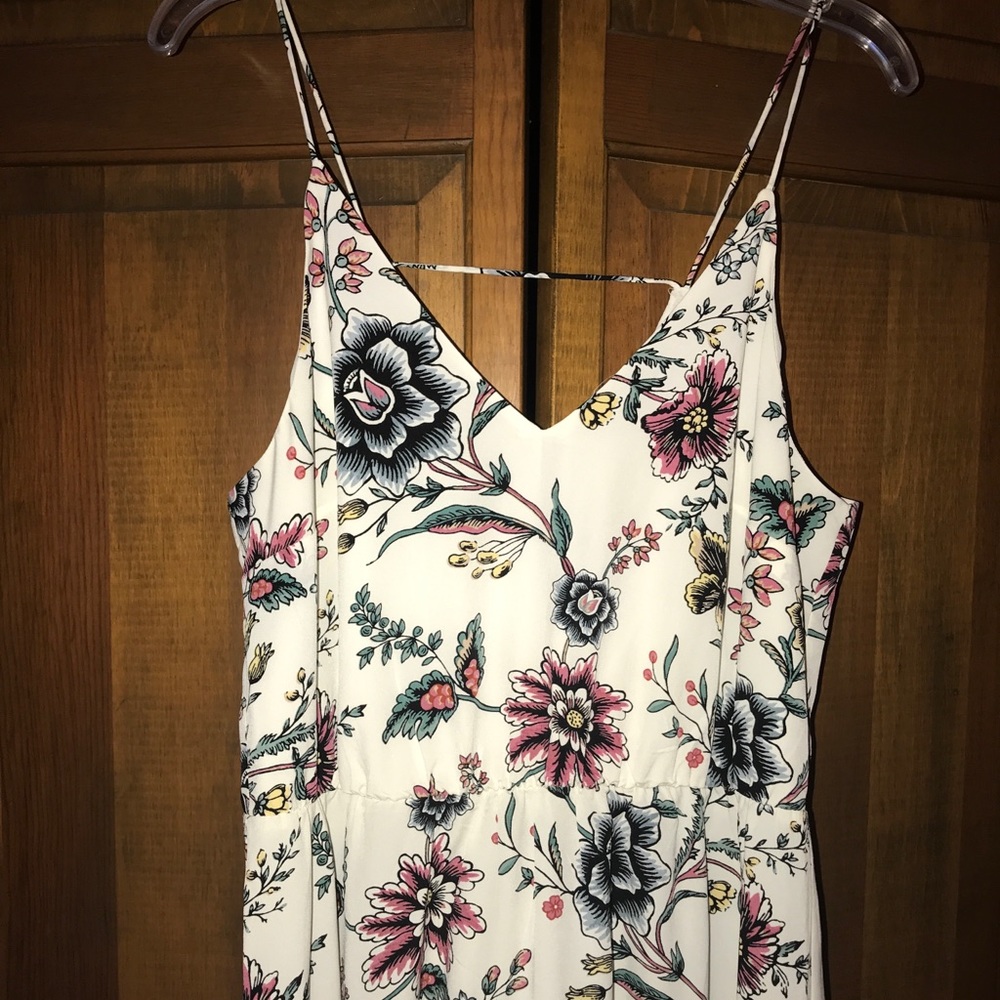 White floral maxi dress